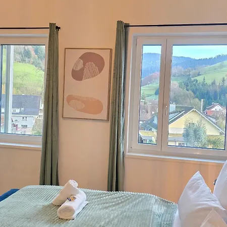 Apartman Black Forest -5- I Design-apartment I 2 Etagen I Terrasse & Balkon Mit Ausblick I Boxspring I Nespresso
